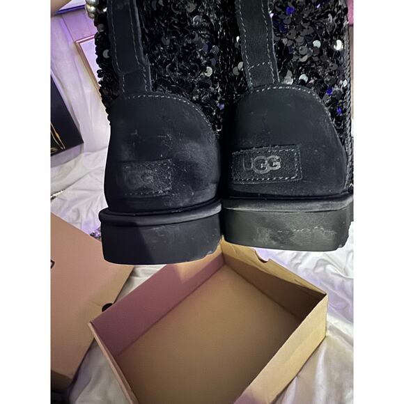 UGG Classic Mini black chunky Sequin boot in black mirror bling sz 9 iob - Picture 9 of 14
